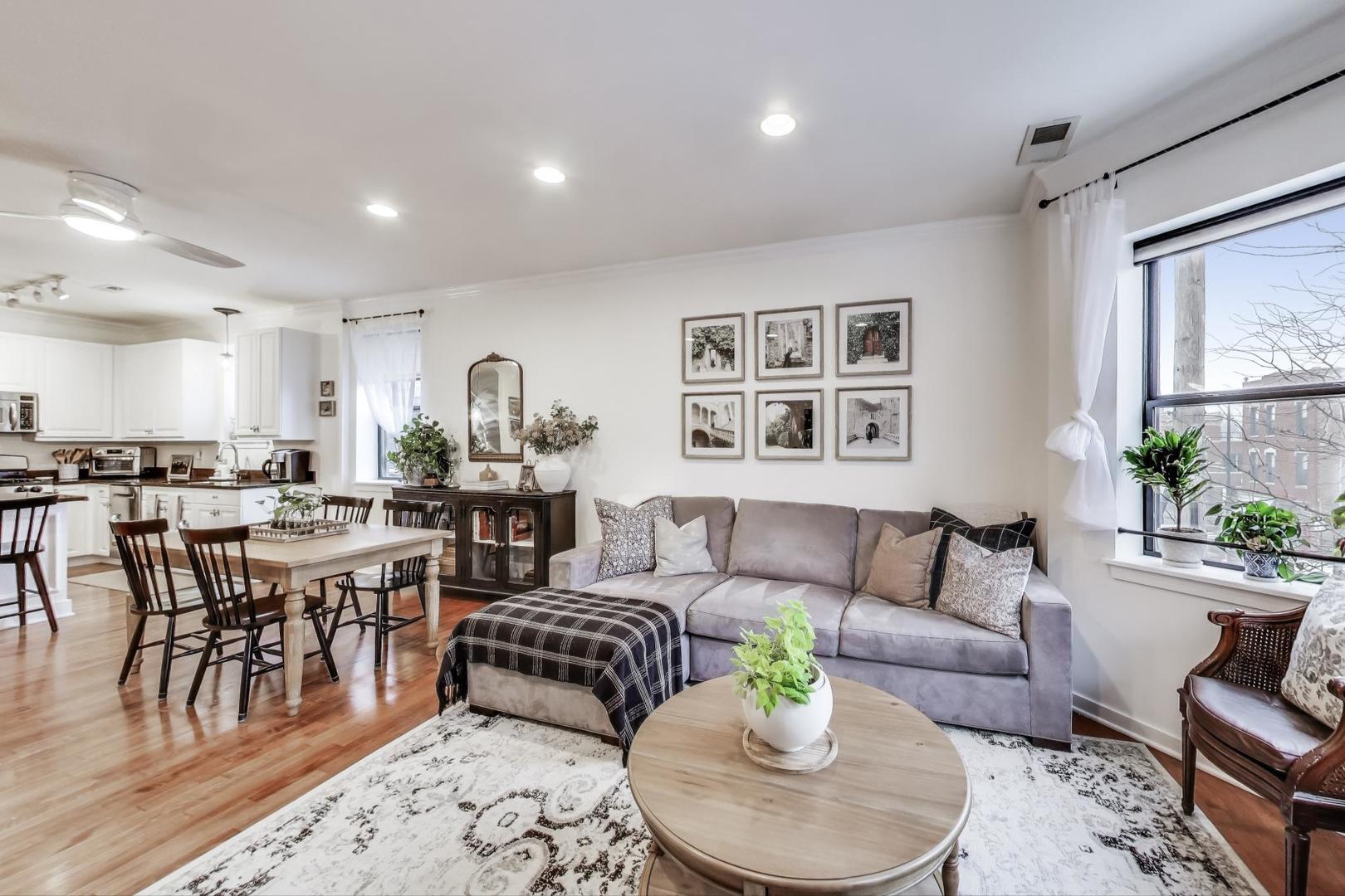 1016 South Racine Avenue, Unit 302 Chicago, IL 60607 - Photo 6 of 28