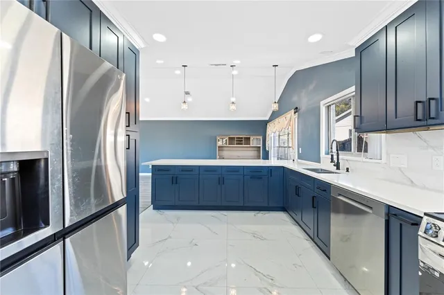 $389,900 | 2737 Foxwood Court, Orlando, FL 32818