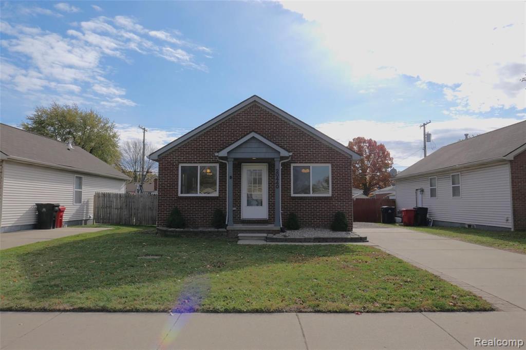 20440 East 14 Mile Road Roseville, MI 48066 - Photo 2 of 22