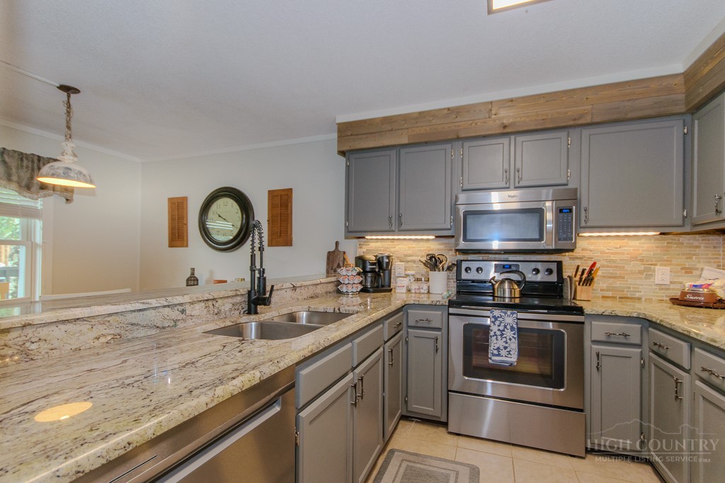 301 Pinnacle Inn Road, Unit 2117 Beech Mountain, NC 28604 - Photo 11 of 47 Gallery Image 11
