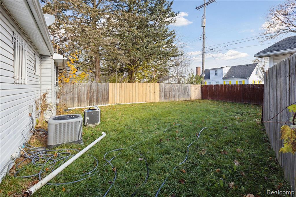 6806 Fleming Road Flint, MI 48504 - Photo 2 of 12 Gallery Image 2