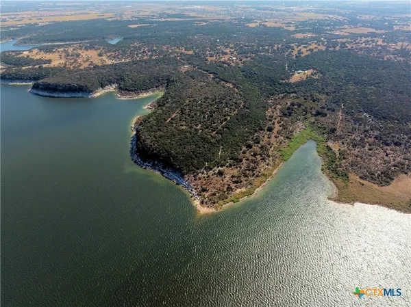 $1,873,300 | 8520 Brewer Lane, Salado, TX 76571