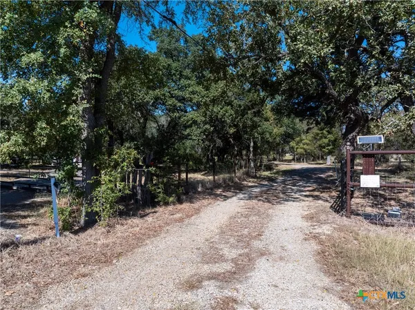 $1,873,300 | 8520 Brewer Lane, Salado, TX 76571