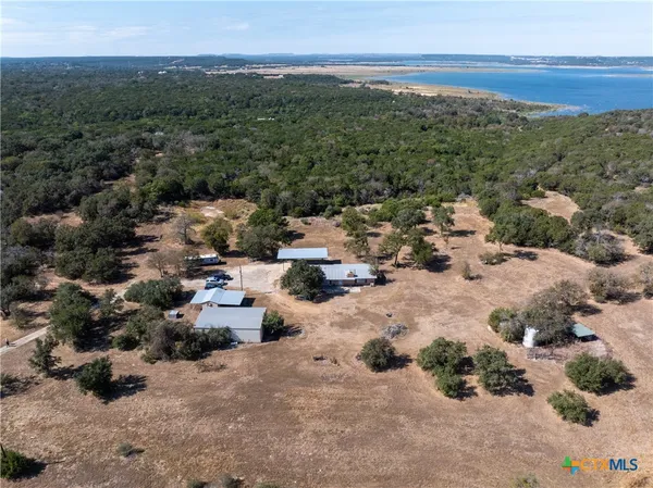 $1,873,300 | 8520 Brewer Lane, Salado, TX 76571