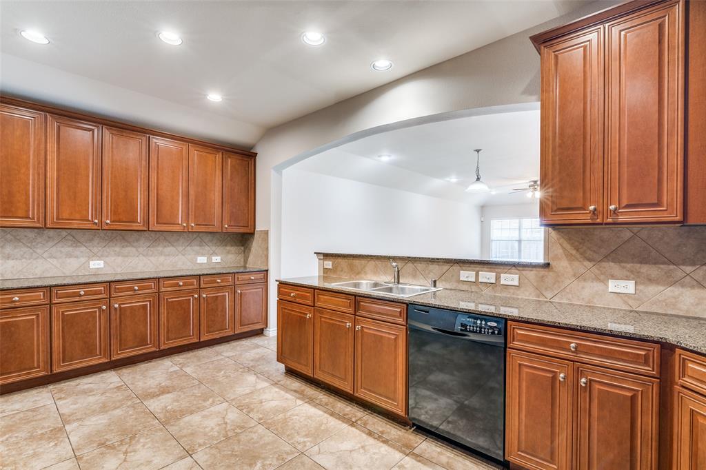 5813 Stone Mountain Road The Colony, TX 75056 - Photo 13 of 24