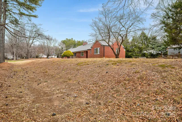 $300,000 | 512 Gold Hill Avenue, Rockwell, NC 28138