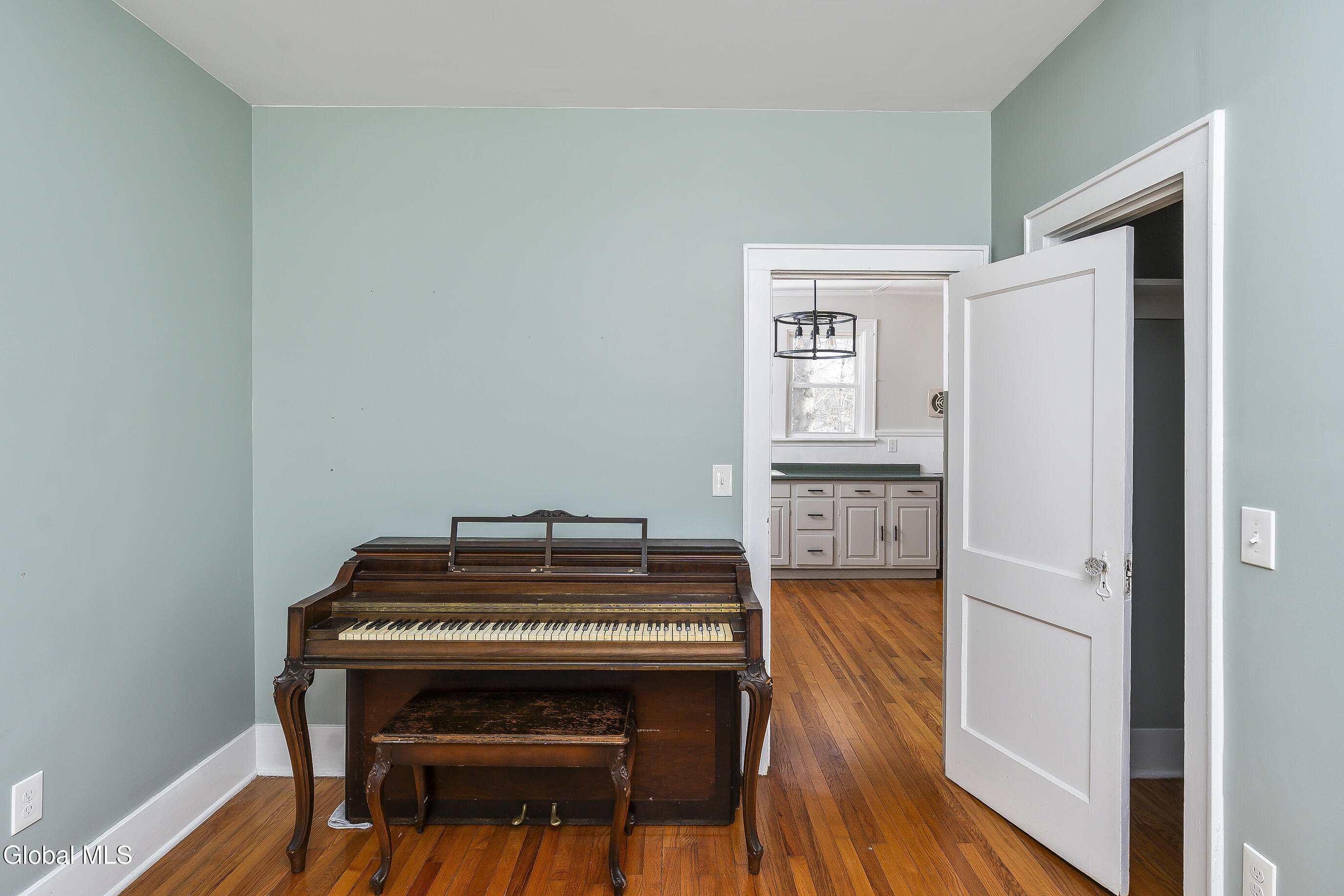 477 Brunswick Road Brunswick, NY 12180 - Photo 18 of 52 018-477-Brunswick-Road-Troy-NY-12180