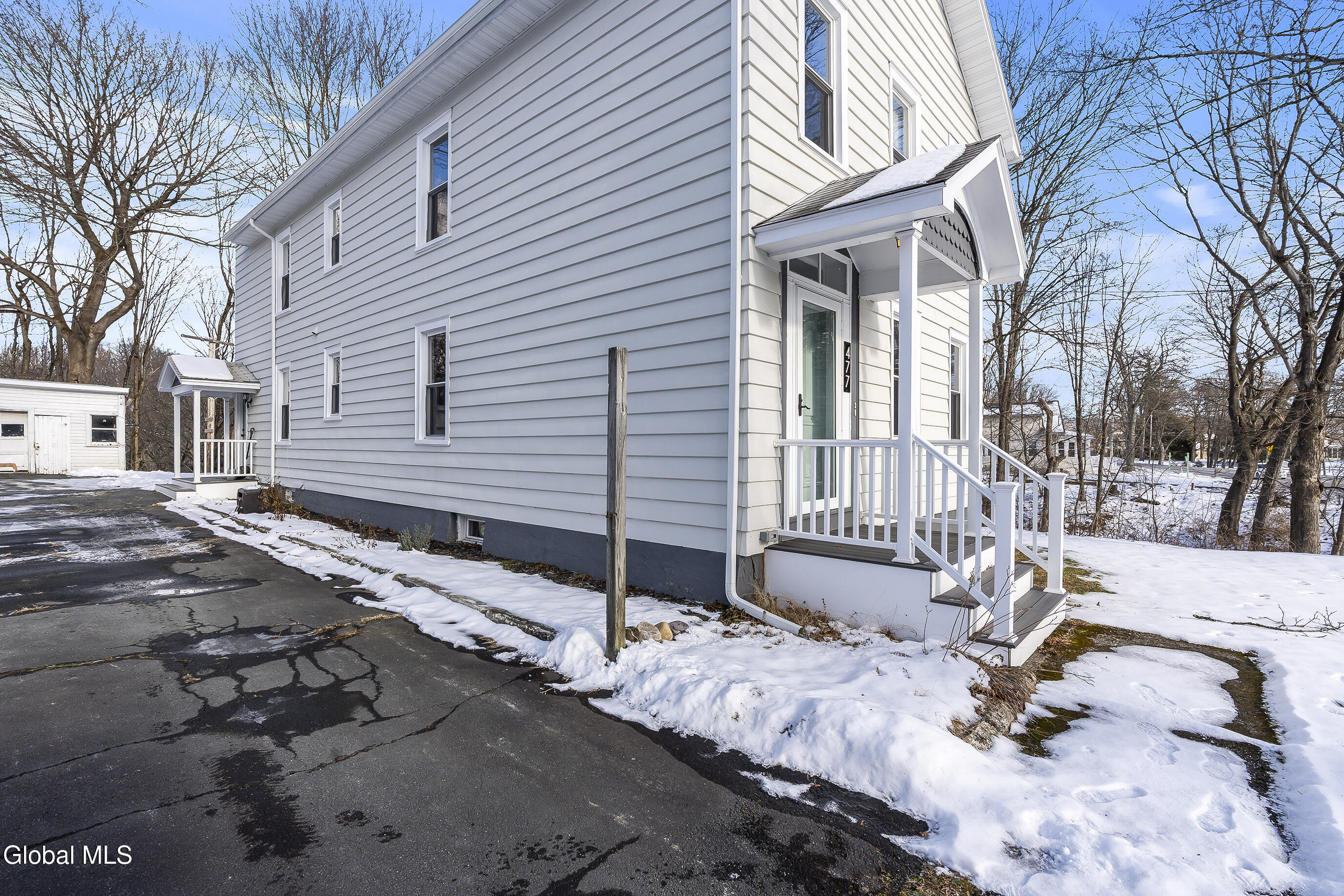 477 Brunswick Road Brunswick, NY 12180 - Photo 4 of 52 003-477-Brunswick-Road-Troy-NY-12180