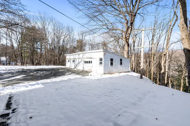 $325,000 | 477 Brunswick Road, Brunswick, NY 12180