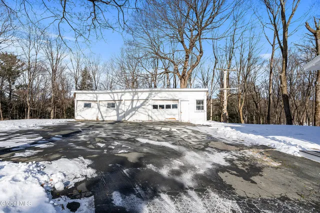 $325,000 | 477 Brunswick Road, Brunswick, NY 12180