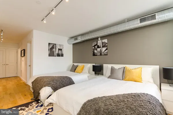 $1,513 | 224 Church Street, Unit 417, Philadelphia, PA 19106