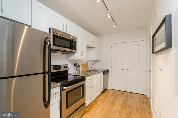 $1,513 | 224 Church Street, Unit 417, Philadelphia, PA 19106
