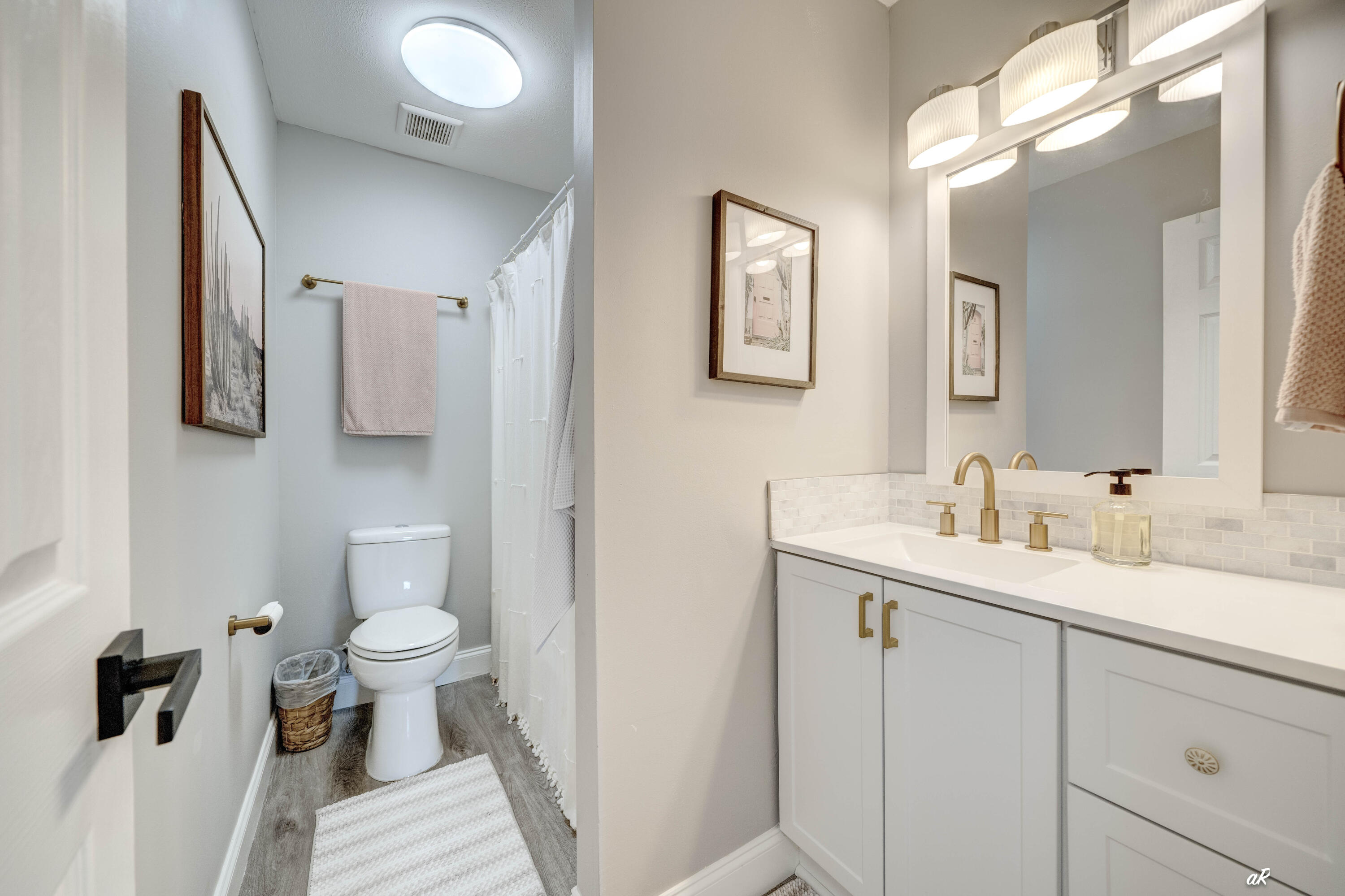 545 Palermo Road Panama City, FL 32405 - Photo 22 of 28 Bathroom 2