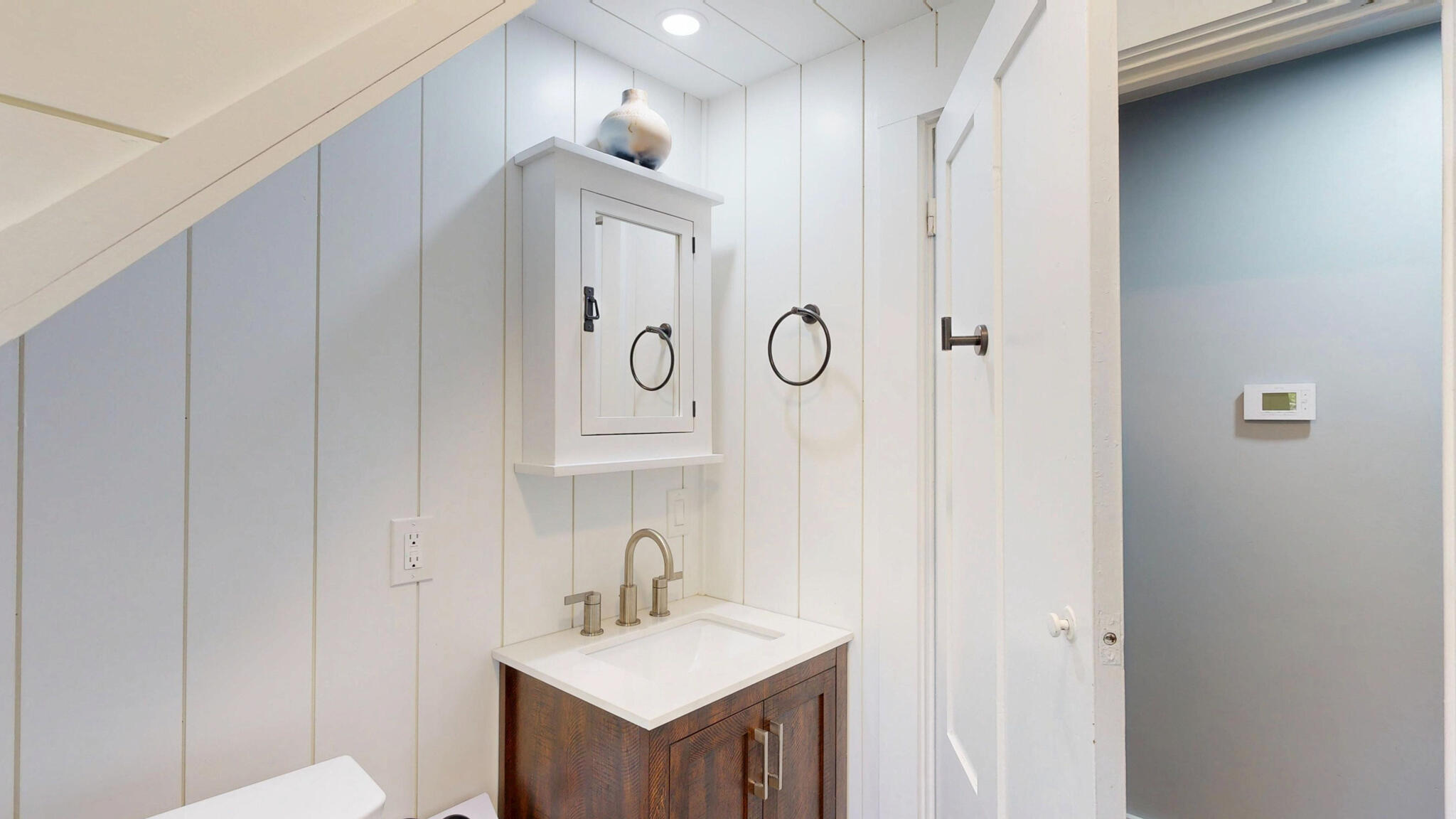 75 Court Street Belfast, ME 04915 - Photo 61 of 94 2nd Floor Hallway Full Bathroom