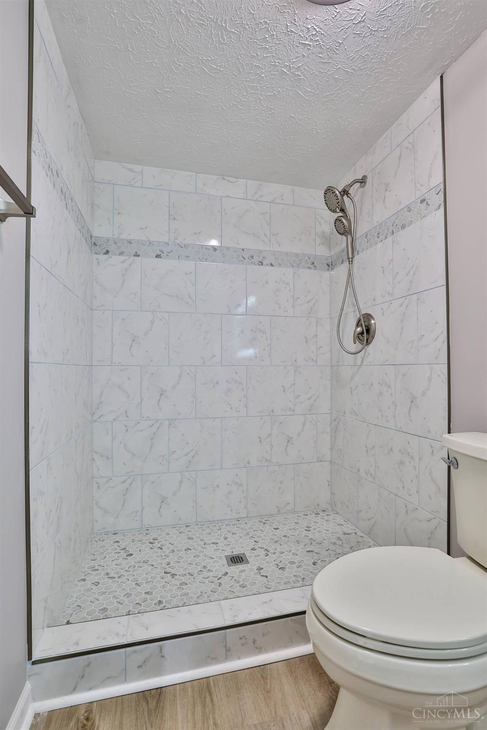 5201 Fox Ridge, Unit 297 Cincinnati, OH 45248 - Photo 17 of 29 Gallery Image 17