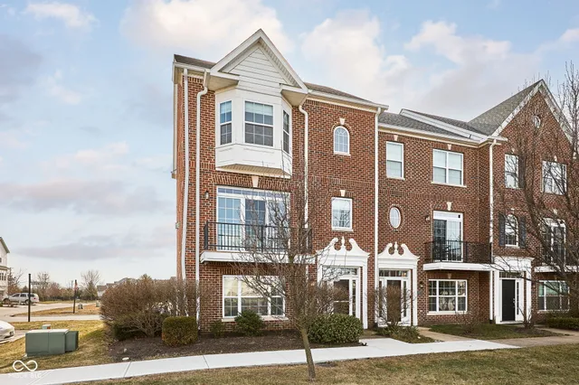 $345,000 | 15374 Mystic Rock Drive, Carmel, IN 46033