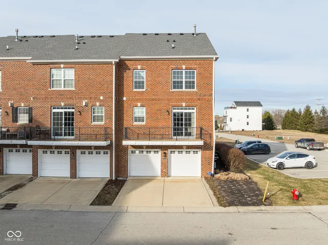 $345,000 | 15374 Mystic Rock Drive, Carmel, IN 46033