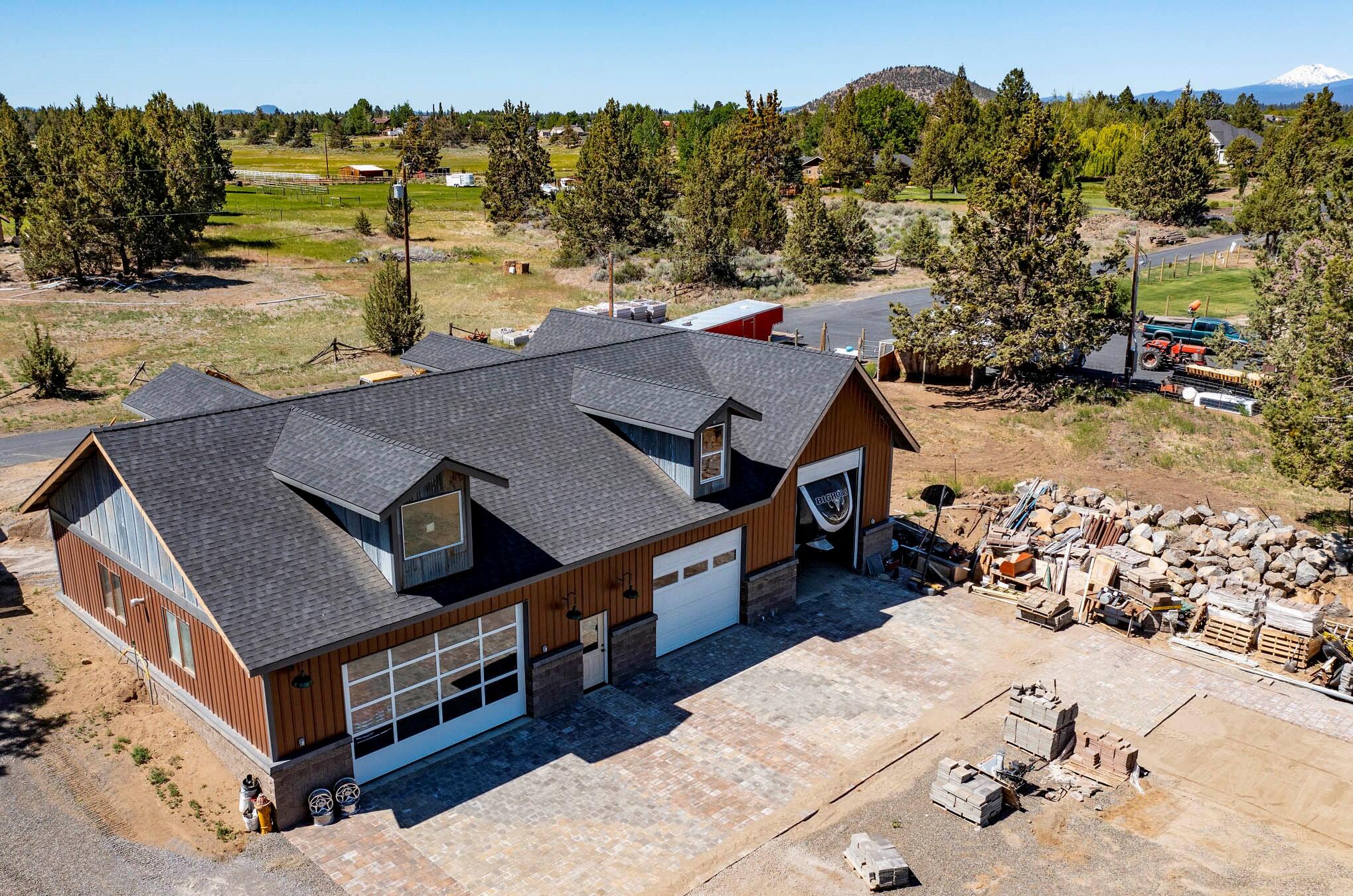 62775 Hamby Road Bend, OR 97701 - Photo 10 of 33 010