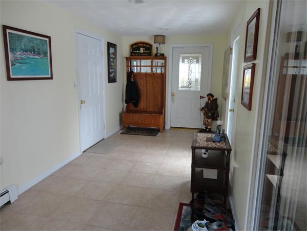 33 Revere Road Woburn, MA 01801 - Photo 3 of 25 Gallery Image 3