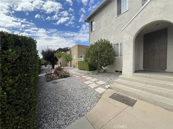 $1,549,000 | 1111 Alhambra Road, Alhambra, CA 91801