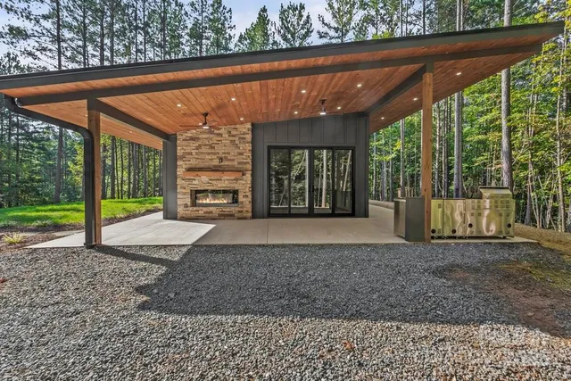 $549,900 | 173 Golden Crk Ridge, Union Mills, NC 28167