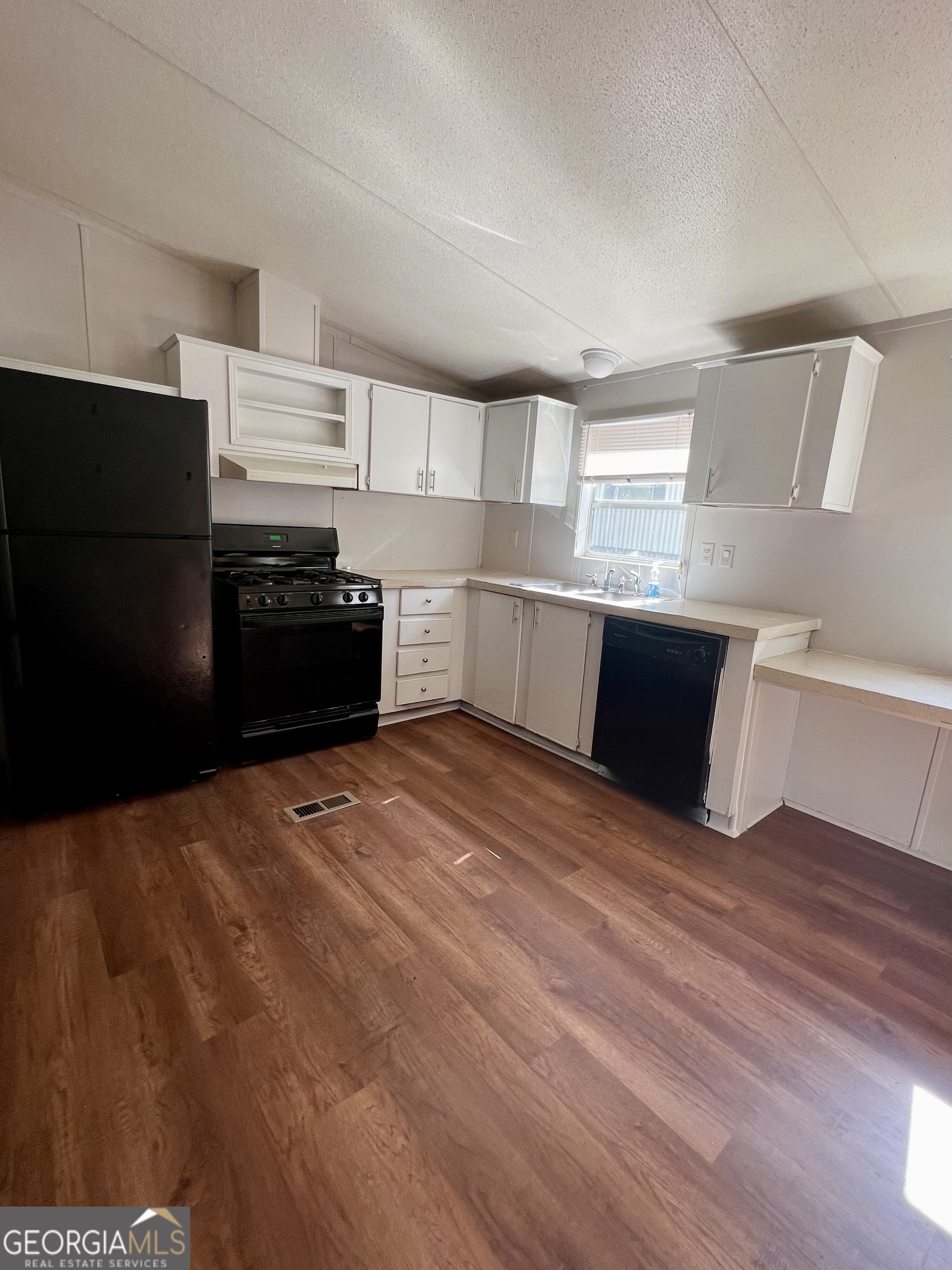 5291 Old Atlanta Road Hampton, GA 30228 - Photo 4 of 24