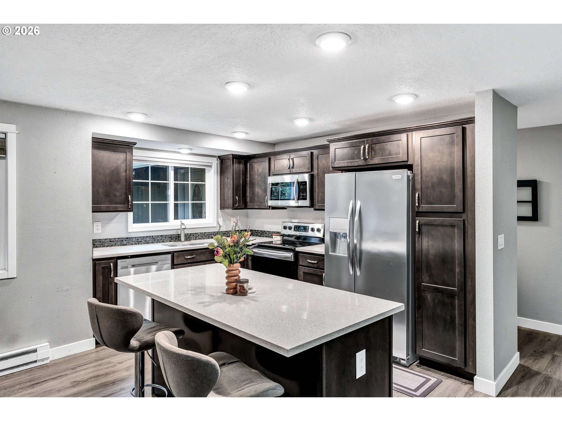 9505 Southwest 50th Avenue Portland, OR 97219 - Photo 12 of 35
