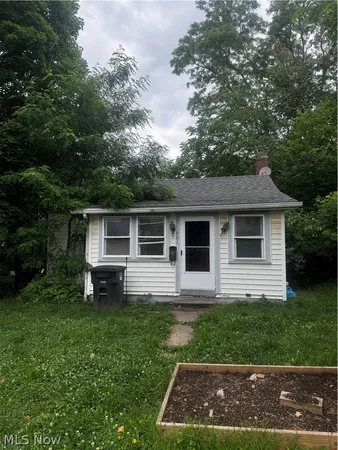 $49,900 | 901 Munson Street, Akron, OH 44305