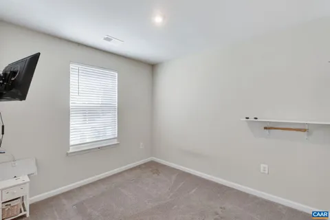 $325,000 | 93 Virginia Avenue, Palmyra, VA 22963