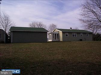 7 Quarry Road Robesonia, PA 19551 - Photo 2 of 6 Exterior Back