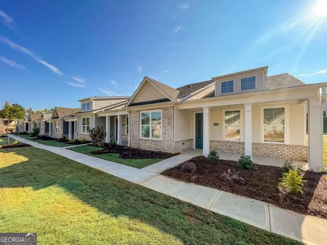 $2,049 | 1449 Proust Lane, Unit 1449, Stockbridge, GA 30281