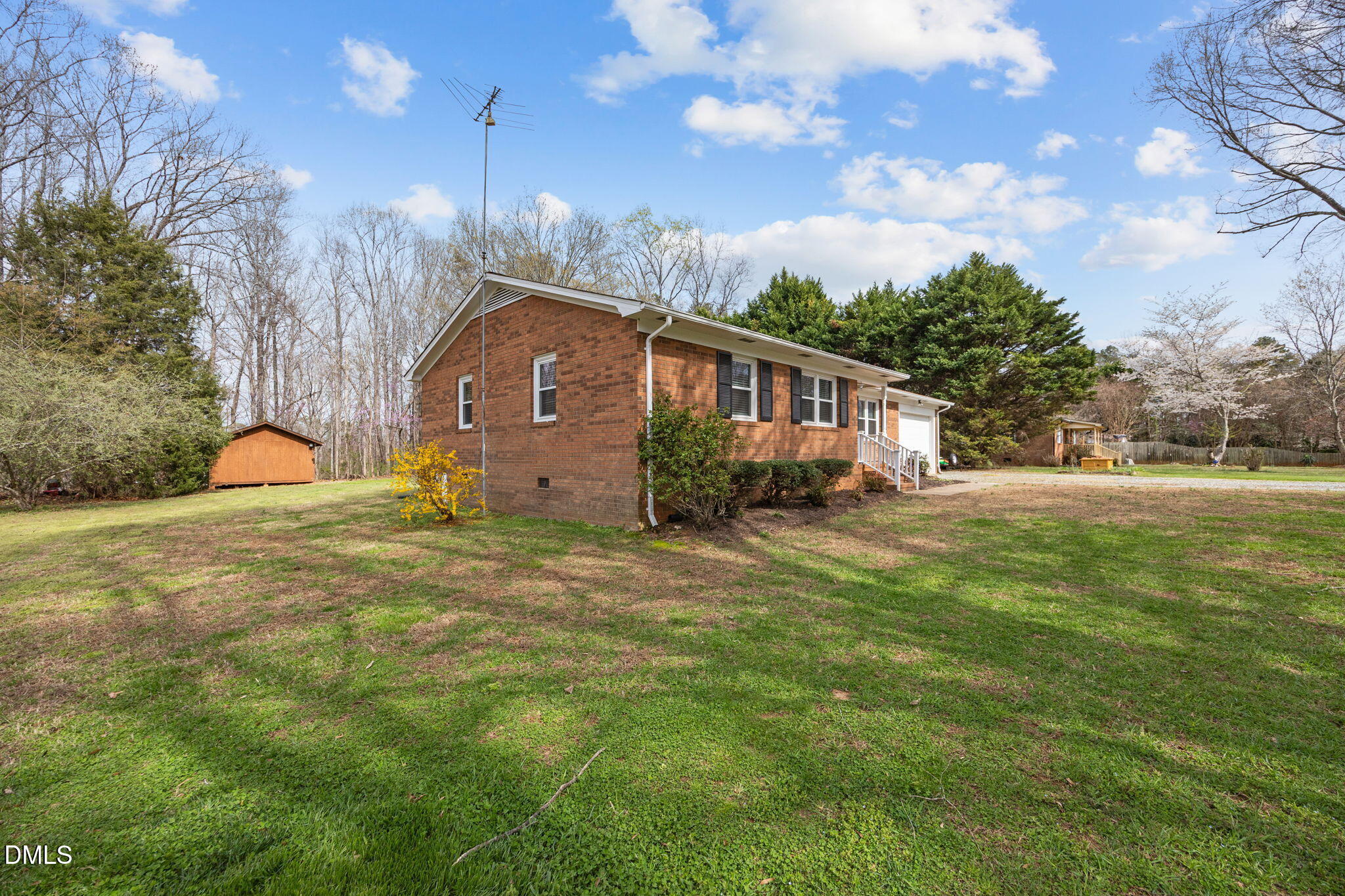 167 Darrell Davis Road Burlington, NC 27217 - Photo 2 of 31 2-web-or-mls-IMG_3566