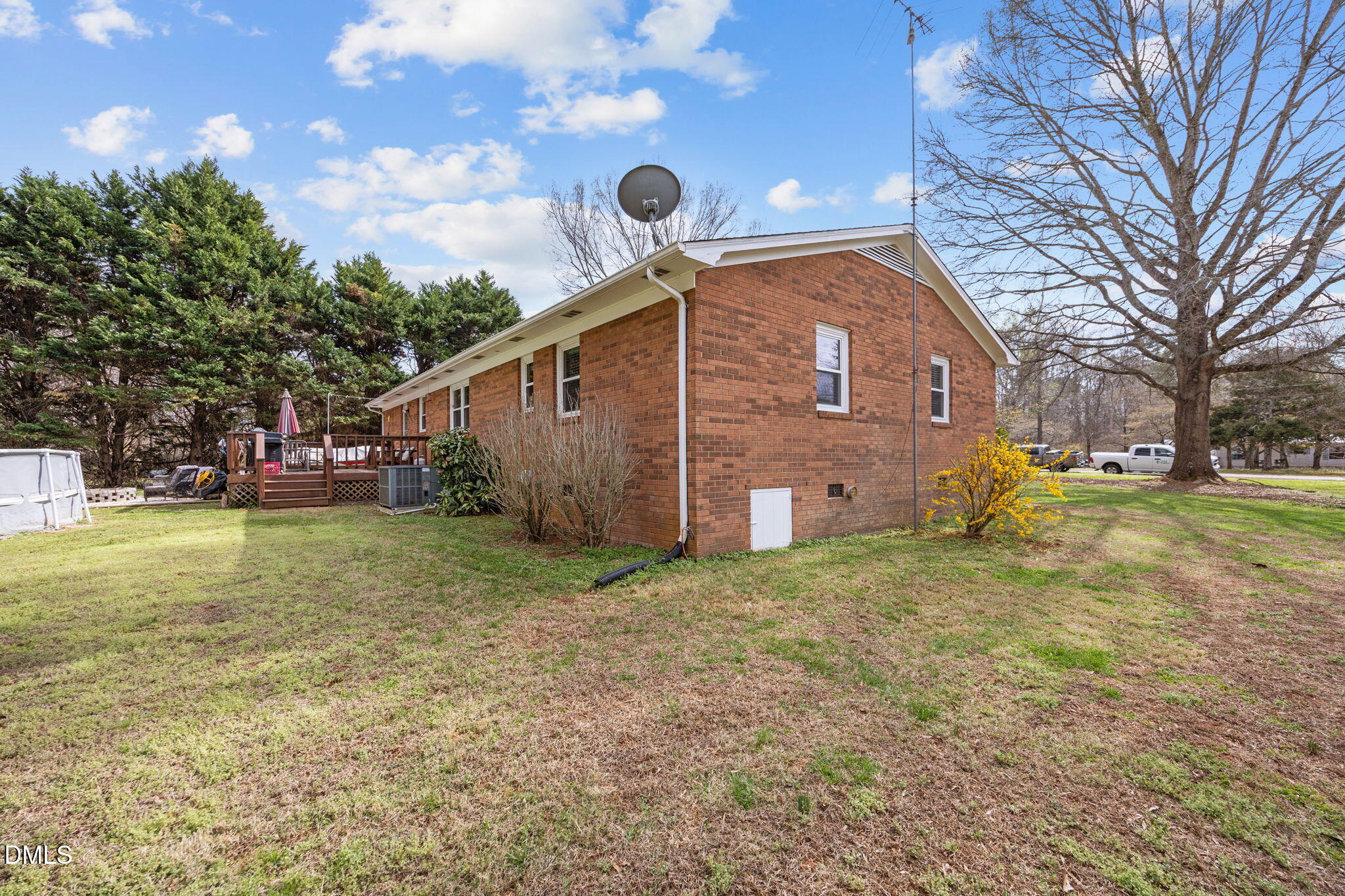 167 Darrell Davis Road Burlington, NC 27217 - Photo 23 of 31 31-web-or-mls-IMG_3569