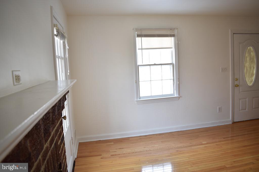 2604 Elnora Street Silver Spring, MD 20902 - Photo 3 of 30 Family Room