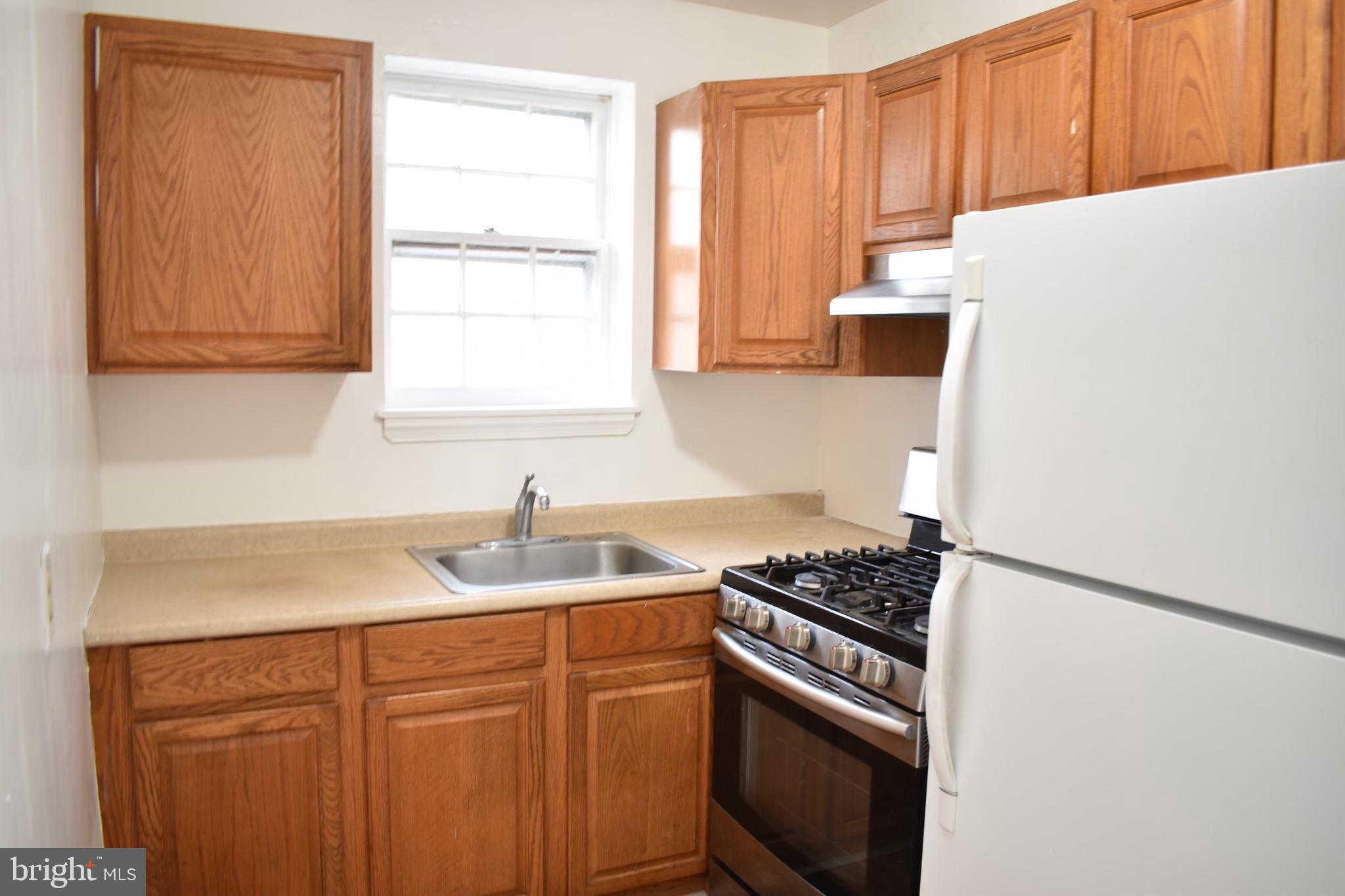 2604 Elnora Street Silver Spring, MD 20902 - Photo 9 of 30 Kitchen