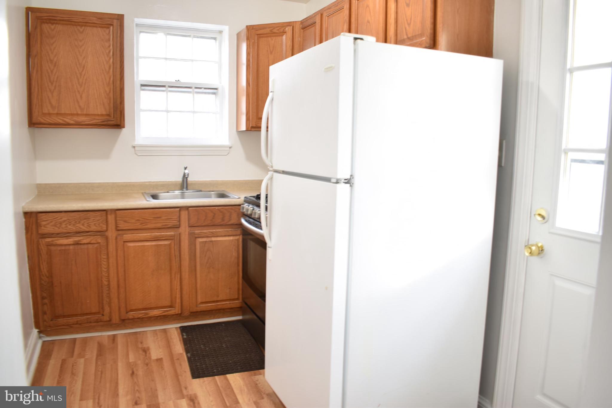 2604 Elnora Street Silver Spring, MD 20902 - Photo 10 of 30 Kitchen