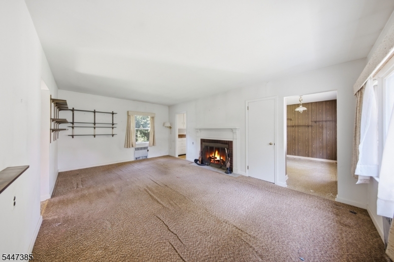 205 Glen Road Sparta, NJ 07871 - Photo 6 of 33 Gallery Image 6