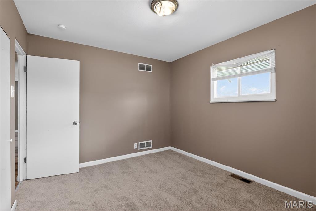 143 Grampian Road St. Louis, MO 63137 - Photo 18 of 30 Gallery Image 18