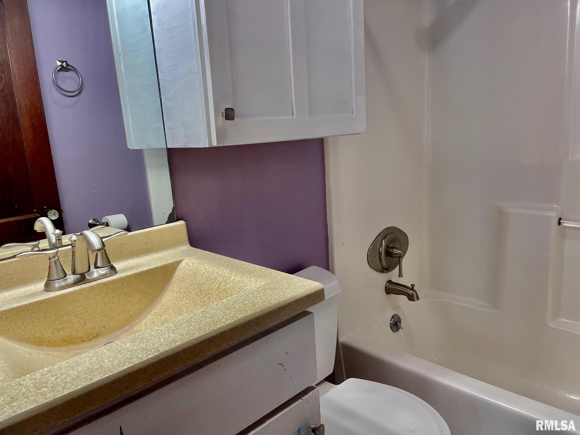 2019 Lee Street Springfield, IL 62703 - Photo 13 of 40
