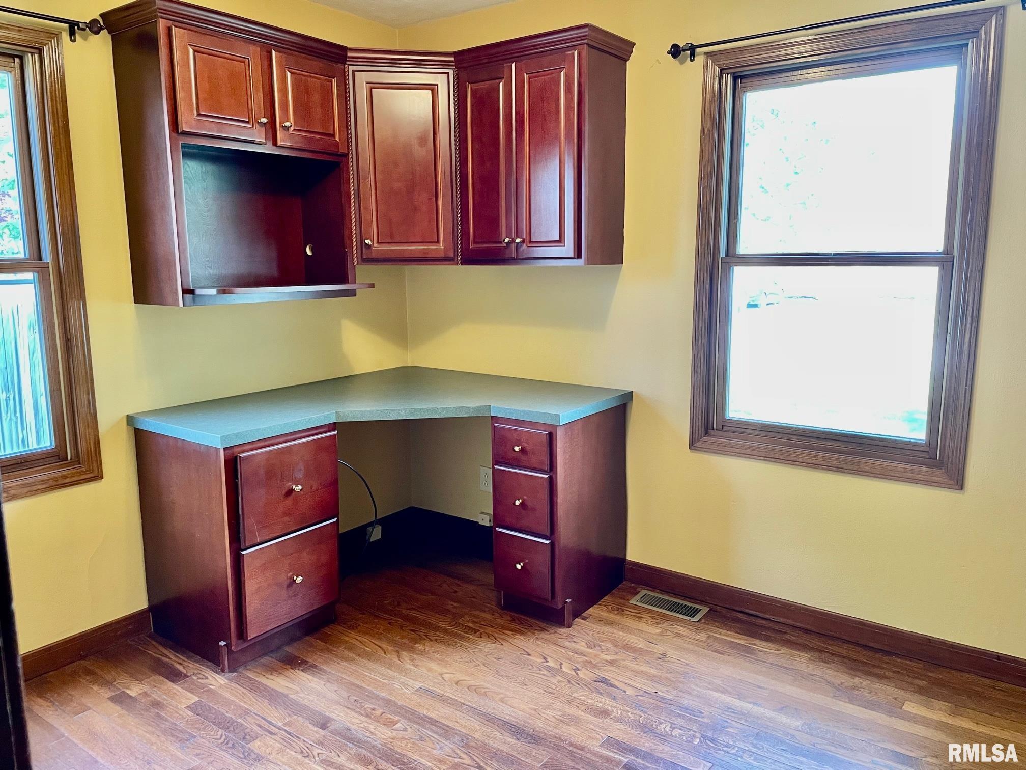 2019 Lee Street Springfield, IL 62703 - Photo 16 of 40