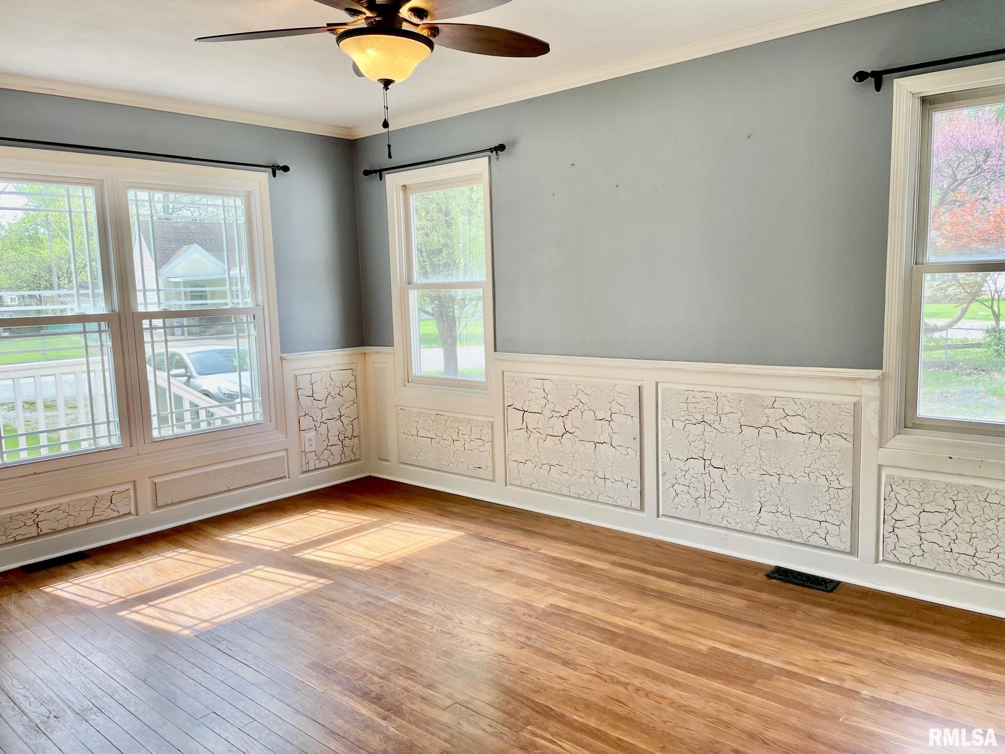 2019 Lee Street Springfield, IL 62703 - Photo 7 of 40