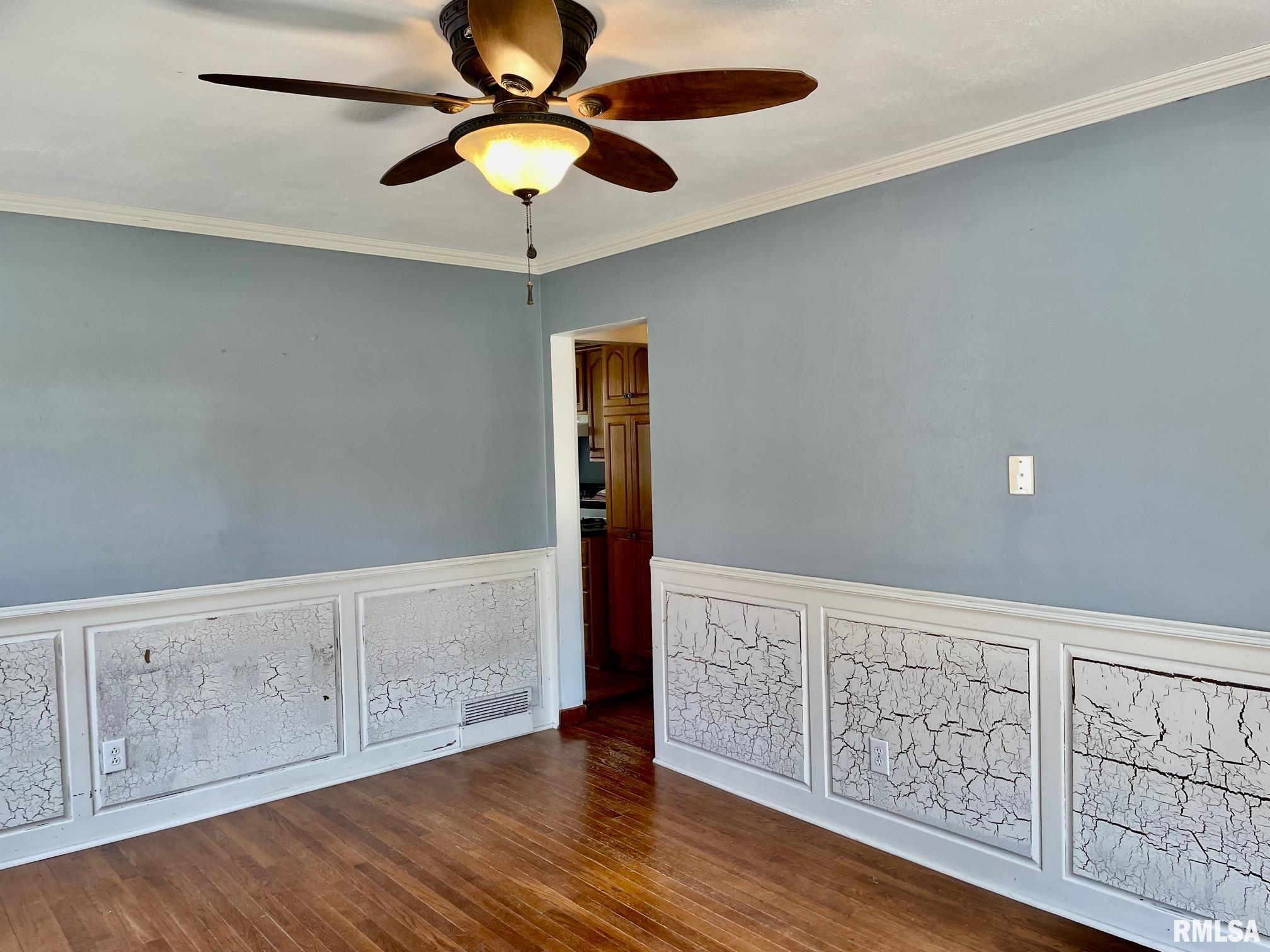 2019 Lee Street Springfield, IL 62703 - Photo 8 of 40