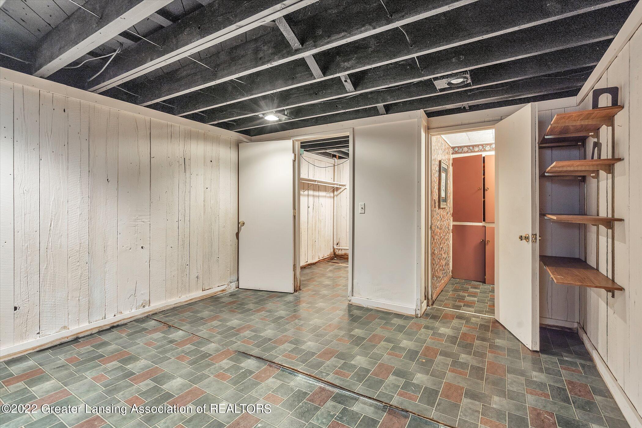 2113 Byrnes Road Lansing, MI 48906 - Photo 24 of 28 23-2113-Brynes-Rd-WindowStill-Real-Estat