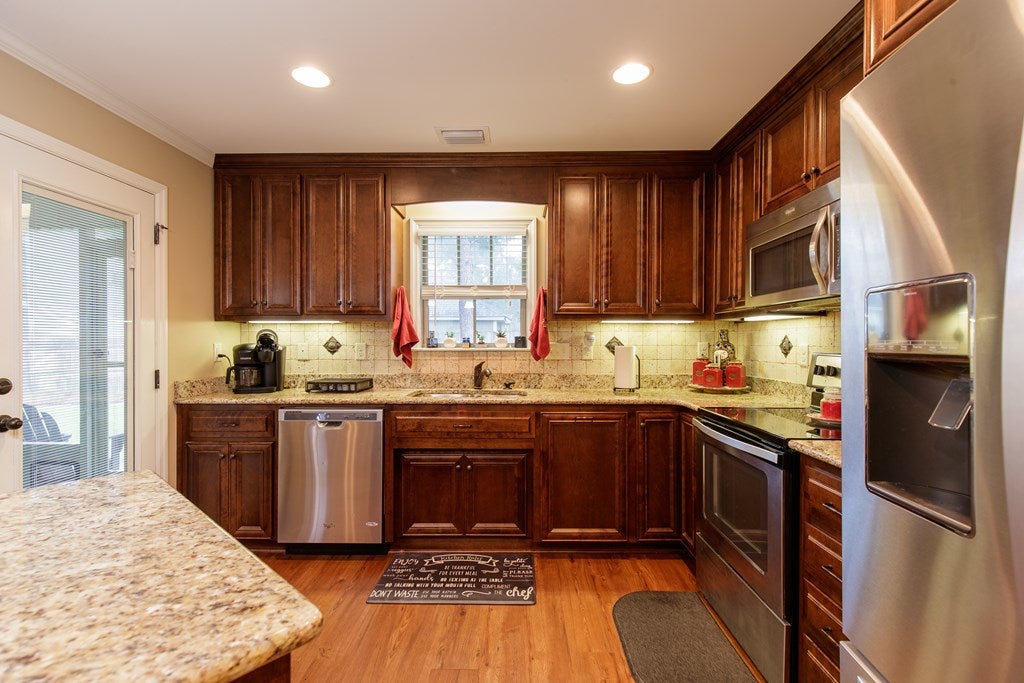 4040 Applecross Road Valdosta, GA 31605 - Photo 7 of 26 Gallery Image 7
