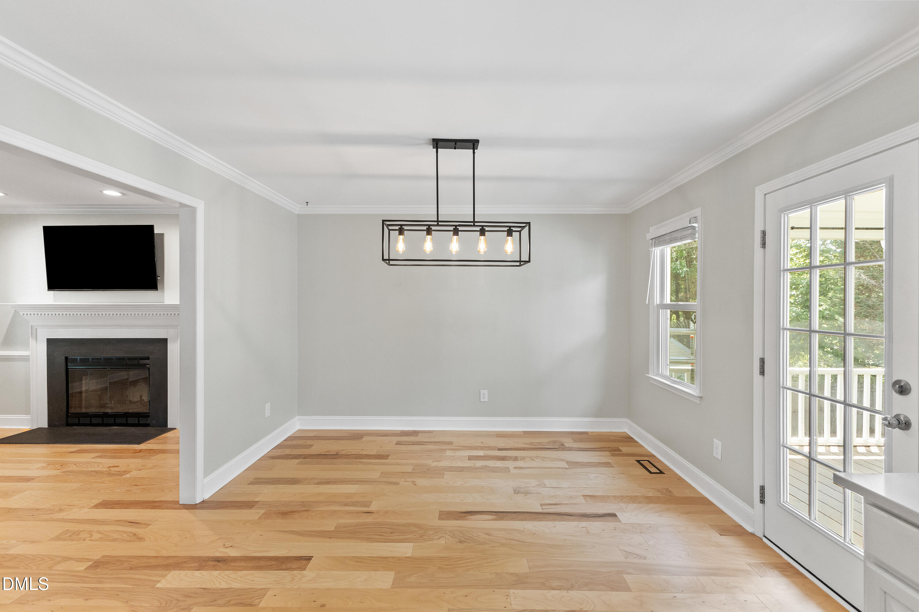 6701 Holly Mill Court Raleigh, NC 27613 - Photo 5 of 25 15-6701 Holly Mill Ct_3227