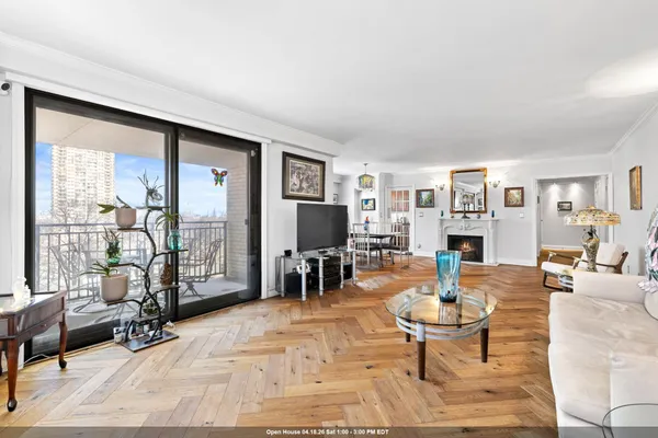 $665,000 | 7855 Boulevard East, Unit 6A, North Bergen, NJ 07047
