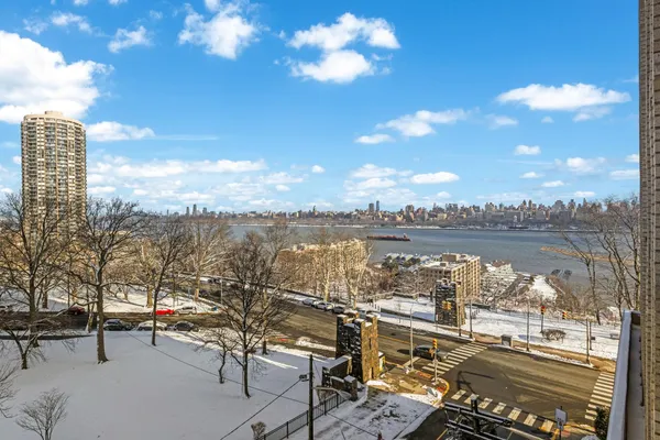 $665,000 | 7855 Boulevard East, Unit 6A, North Bergen, NJ 07047