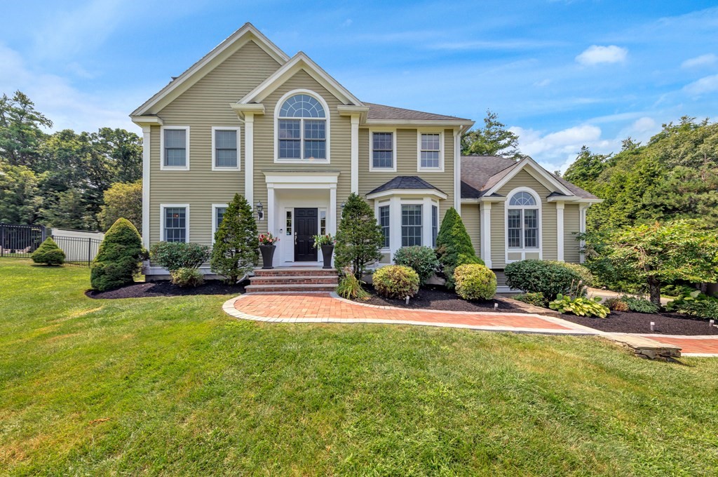 11 Stonebridge Road Groveland, MA 01834 - Photo 1 of 42 Gallery Image 1