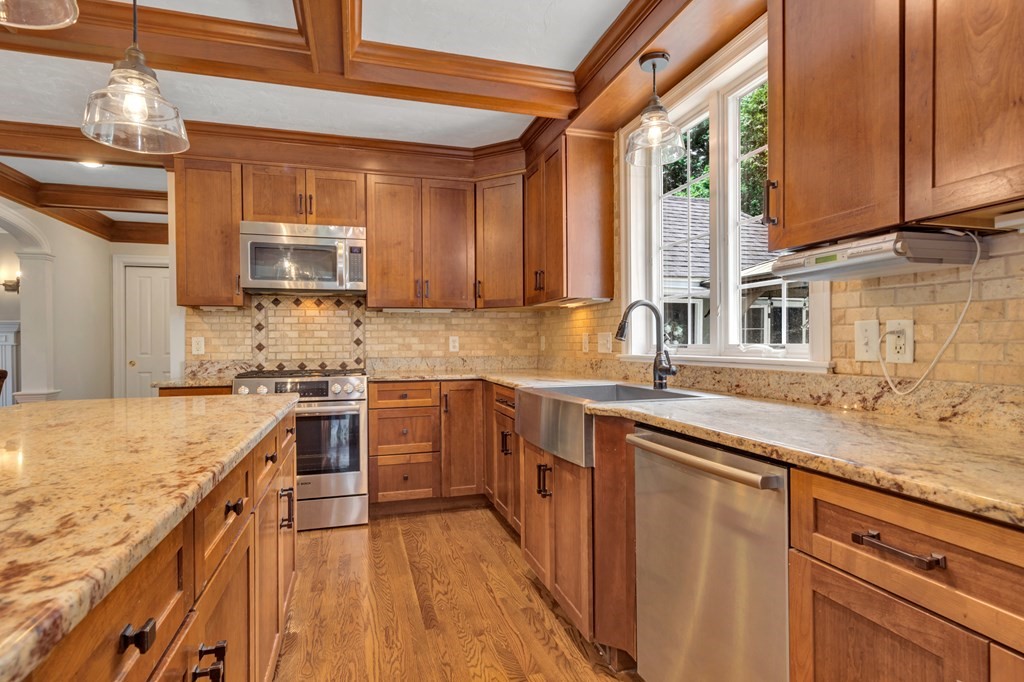 11 Stonebridge Road Groveland, MA 01834 - Photo 7 of 42 Gallery Image 7