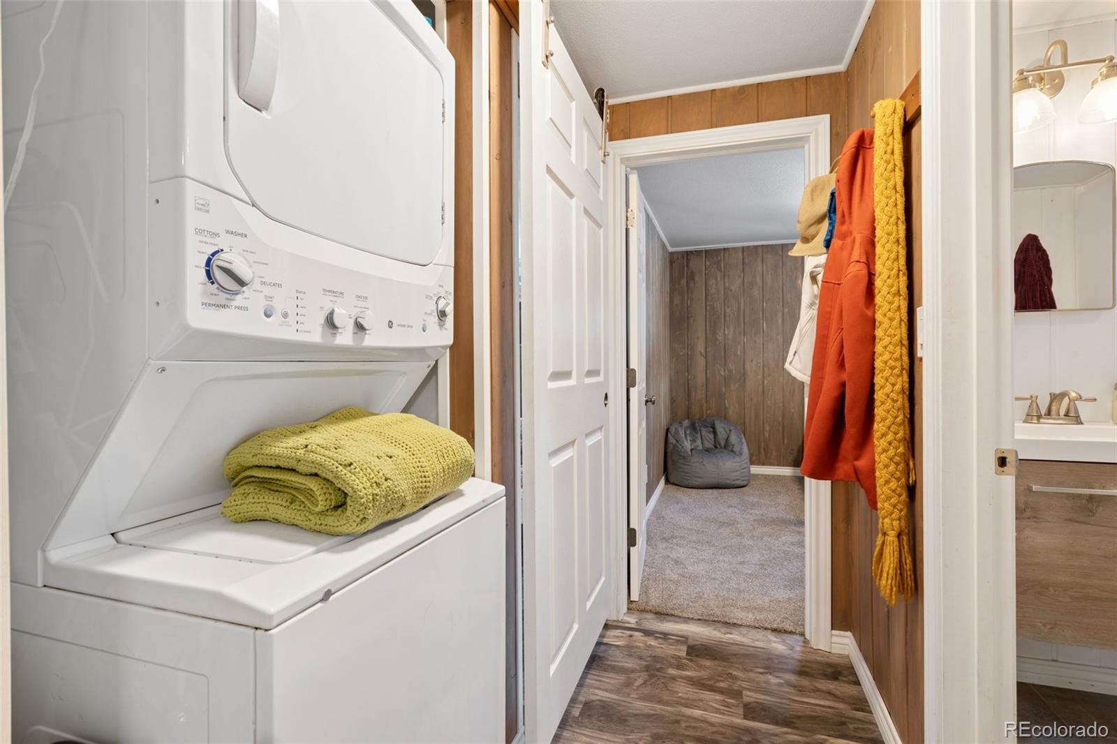 6230 Waterfall Loop Manitou Springs, CO 80829 - Photo 16 of 23